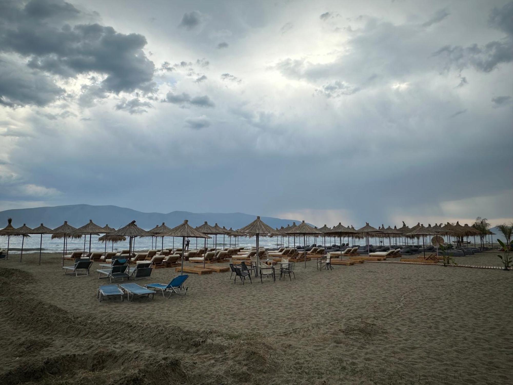 Best View Apartment Vlorë Esterno foto